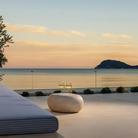 Salty Angel Sea Front Villa Laganas Dış mekan fotoğraf
